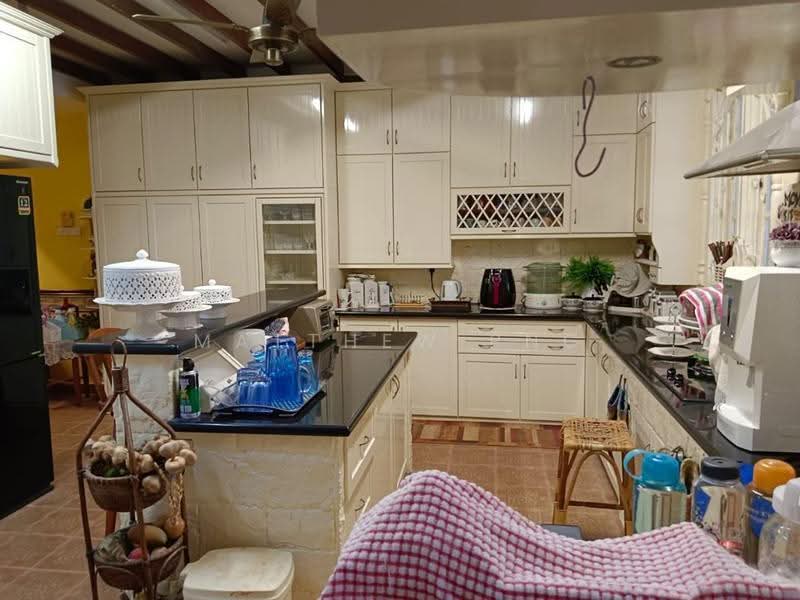 2-storey Terraced House for Sale in Taman Sungai Ara (Sungai Ara) - Matthew Png - Kitchen - PropertyGuru.com.my
