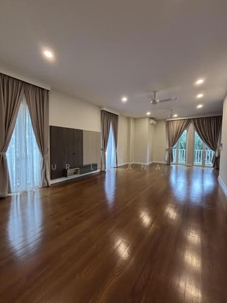 3-storey Terraced House for Rent in Mont Kiara (Kuala Lumpur) - Nur Liyana . - Living Room - PropertyGuru.com.my