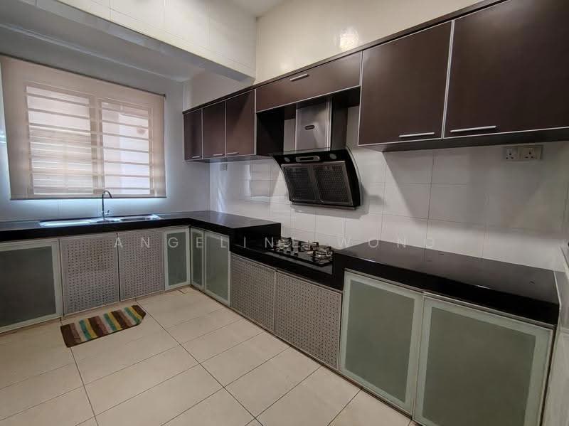 2.5-storey Terraced House for Rent in Puchong (Selangor) - Angeline Wong - Kitchen - PropertyGuru.com.my