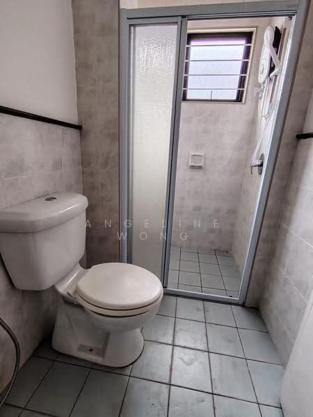 2.5-storey Terraced House for Rent in Puchong (Selangor) - Angeline Wong - Bathroom - PropertyGuru.com.my
