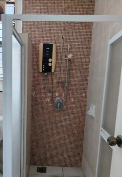 2.5-storey Terraced House for Rent in Puchong (Selangor) - Angeline Wong - Bathroom - PropertyGuru.com.my