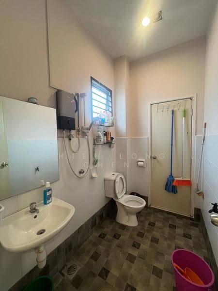 Rumah Teres 2-Tingkat untuk Dijual di Skudai (Johor) - Shieh Long Chen - Bathroom - PropertyGuru.com.my