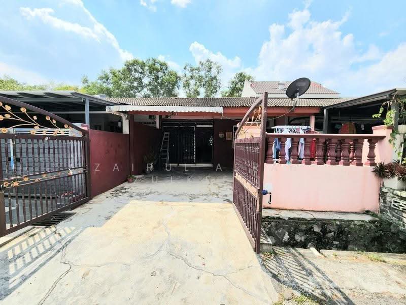 1-storey Terraced House for Sale in Puchong (Selangor) - Zairul Asrah Zulkefli - Exterior - PropertyGuru.com.my