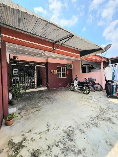 1-storey Terraced House for Sale in Puchong (Selangor) - Zairul Asrah Zulkefli - Exterior - PropertyGuru.com.my