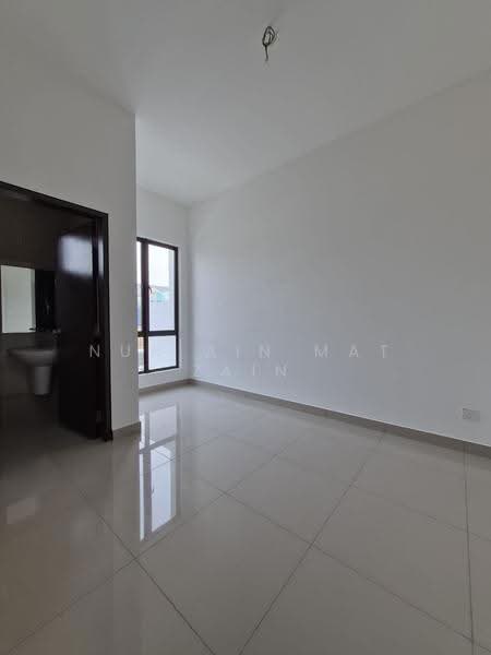 Rumah Teres 2-Tingkat untuk Dijual di Cyberjaya (Selangor) - Nur Ain Mat Zain - PropertyGuru.com.my