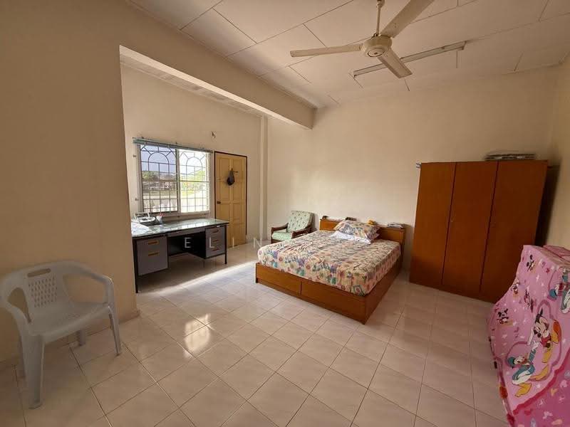 Rumah Teres 2-Tingkat untuk Dijual di Semabok (Melaka) - Elin Goh - PropertyGuru.com.my