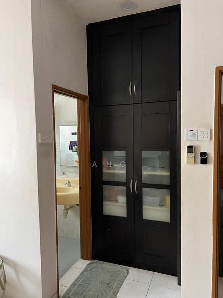 Semi-Detached House for Sale in Bandar Bukit Tinggi (Klang) - Ang Agnes - PropertyGuru.com.my