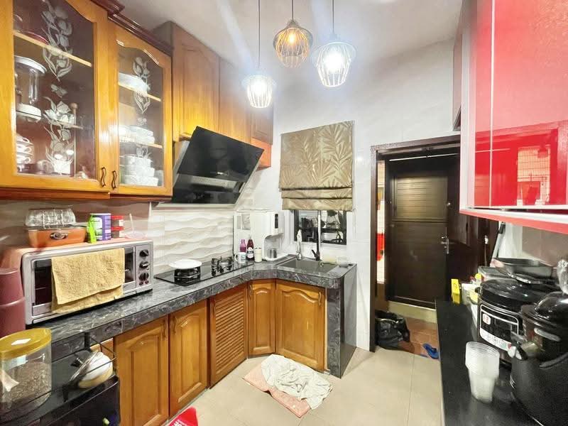 2-storey Terraced House for Sale in Puchong Perdana (Selangor) - Alif Saad - Kitchen - PropertyGuru.com.my