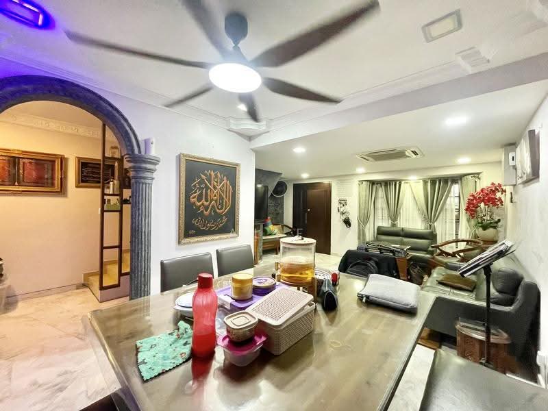 2-storey Terraced House for Sale in Puchong Perdana (Selangor) - Alif Saad - Dining Room - PropertyGuru.com.my