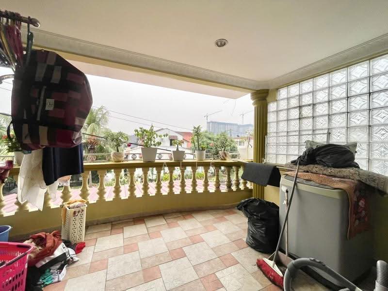 2-storey Terraced House for Sale in Puchong Perdana (Selangor) - Alif Saad - Balcony - PropertyGuru.com.my