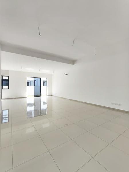 Rumah Teres 2-Tingkat untuk Dijual di Taman Ekoflora (Johor Bahru) - Bee Bee - PropertyGuru.com.my