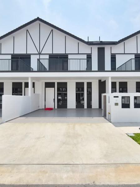 Rumah Teres 2-Tingkat untuk Dijual di Taman Ekoflora (Johor Bahru) - Bee Bee - PropertyGuru.com.my