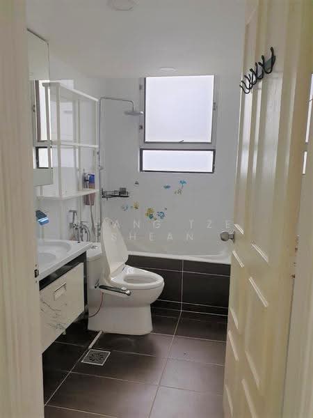 Kondominium untuk Disewa di Mont Kiara Pines - Chang Tze Shean - Bathroom - PropertyGuru.com.my