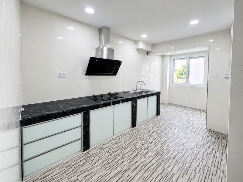 Condominium for Sale at Selesa Puteri Condominium - Finn Aw - Kitchen - PropertyGuru.com.my