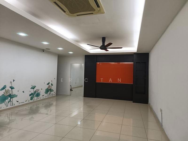 Shop / Office untuk Disewa di Taman Sri Skudai (Skudai) - Eric Tan - Living Room - PropertyGuru.com.my