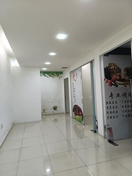Shop / Office untuk Disewa di Taman Sri Skudai (Skudai) - Eric Tan - Corridor - PropertyGuru.com.my