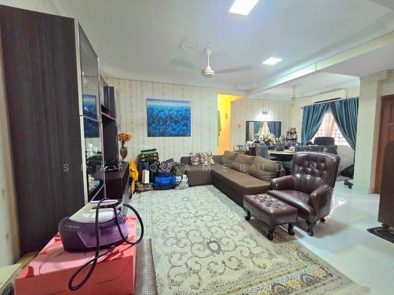 2-storey Terraced House for Sale in Kota Damansara (Selangor) - Shafiq Amerudin - Living Room - PropertyGuru.com.my