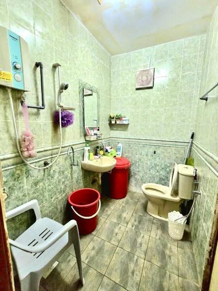 2-storey Terraced House for Sale in Kota Damansara (Selangor) - Shafiq Amerudin - Bathroom - PropertyGuru.com.my