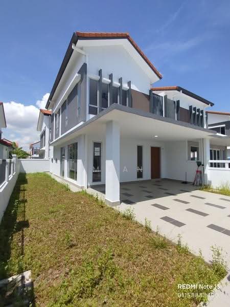 Rumah Berkembar untuk Dijual di Alam Sari (Bangi) - Imran Ismadi - Exterior - PropertyGuru.com.my