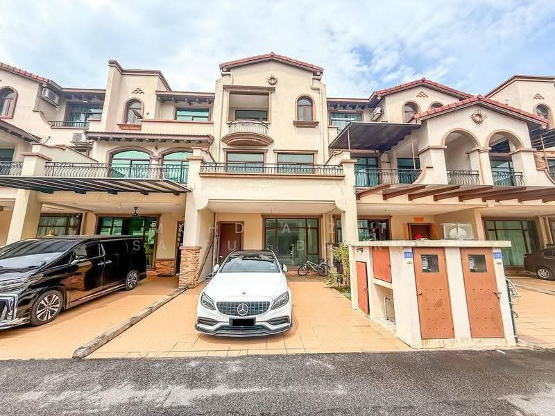 3-storey Terraced House for Sale in Diamond City (Semenyih) - Mohd Aizat Saiful Bahri - Exterior - PropertyGuru.com.my
