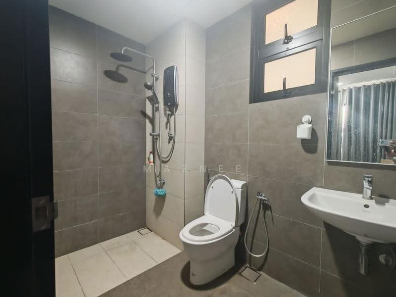 Condominium for Rent at Setia Seraya Residences - Maznee Realtor - Bathroom - PropertyGuru.com.my