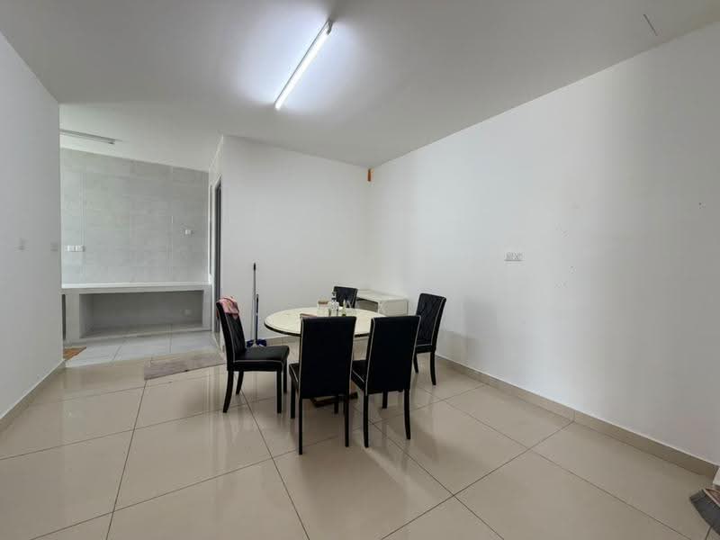Rumah Kluster untuk Disewa di Skudai (Johor) - Jax Wong - Dining Room - PropertyGuru.com.my