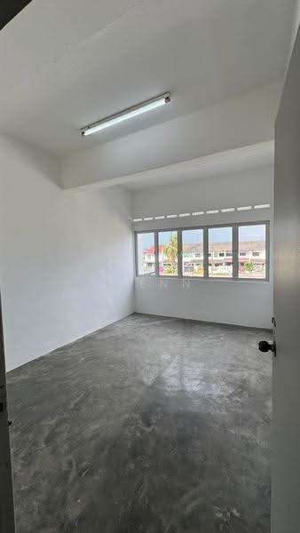 Shop / Office for Rent in Taman Johor Jaya (Johor Bahru) - Glenn Woo - Interior - PropertyGuru.com.my