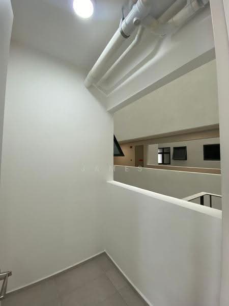 Kondominium untuk Disewa di EdgeWood Residences @ SkySanctuary - James Wong - Corridor - PropertyGuru.com.my