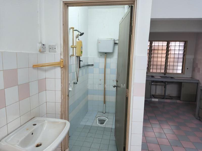 Rumah Bandar untuk Dijual di Taman Setapak Indah (Setapak) - Foo Sek Mou - Bathroom - PropertyGuru.com.my