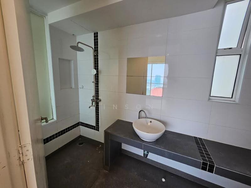 Kediaman Servis untuk Disewa di Ritze Perdana 2 - Winson Ng - Bathroom - PropertyGuru.com.my
