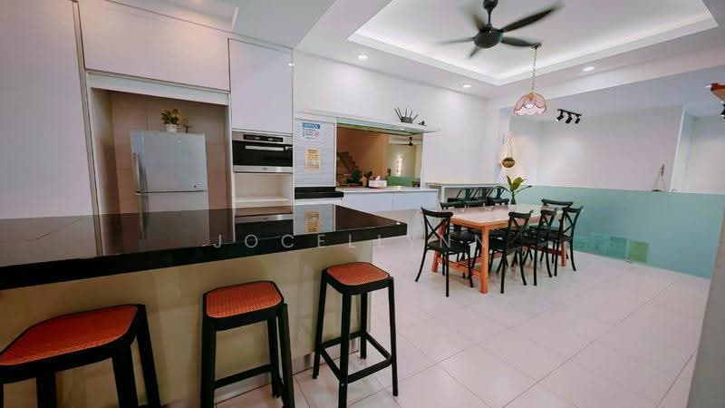 3-storey Terraced House for Rent in Taman Pantai Batu (Batu Ferringhi) - Jocellynn Lee - PropertyGuru.com.my