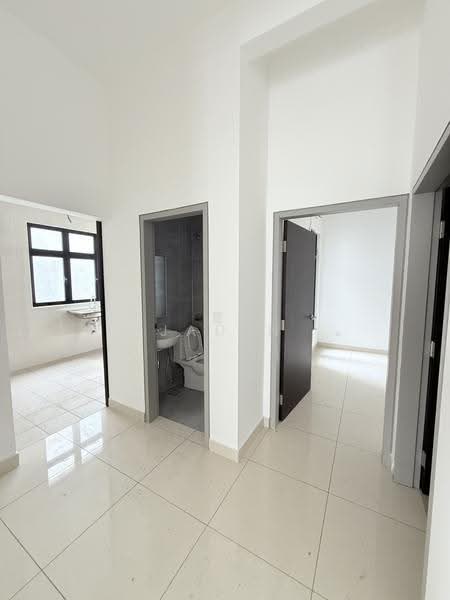 Rumah Berkembar untuk Dijual di Taman Mount Austin (Tebrau) - Jaden Kee - Bathroom - PropertyGuru.com.my