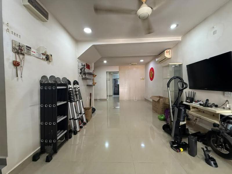 1-storey Terraced House for Sale in Taman Skudai Baru (Skudai) - Pei Lu On - Living Room - PropertyGuru.com.my