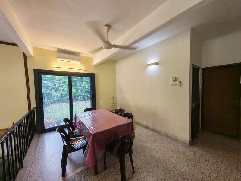 2-storey Terraced House for Rent in SS2 (Petaling Jaya) - Ivan Lee - Dining Room - PropertyGuru.com.my