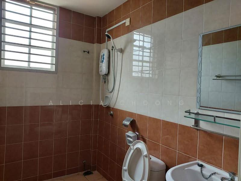 Terraced House for Sale in Sungai Long (Bandar Sungai Long) - Alicia Choong - Bathroom - PropertyGuru.com.my