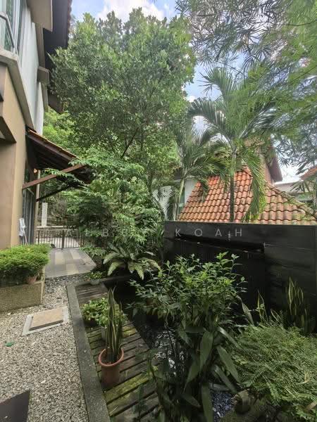 Semi-Detached House for Rent in Desa Parkcity (Kuala Lumpur) - Albby Koah - Garden - PropertyGuru.com.my