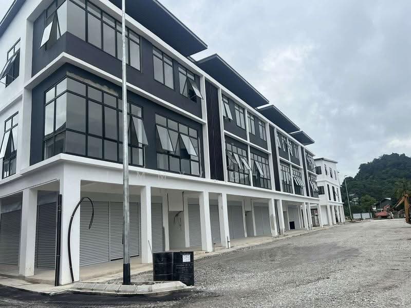 Shop / Office for Sale in Bau (Sarawak) - Jimmyy Chin - PropertyGuru.com.my