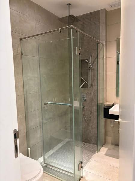 Kediaman Servis untuk Disewa di The Sentral Suites - Julius Ong - Bathroom - PropertyGuru.com.my