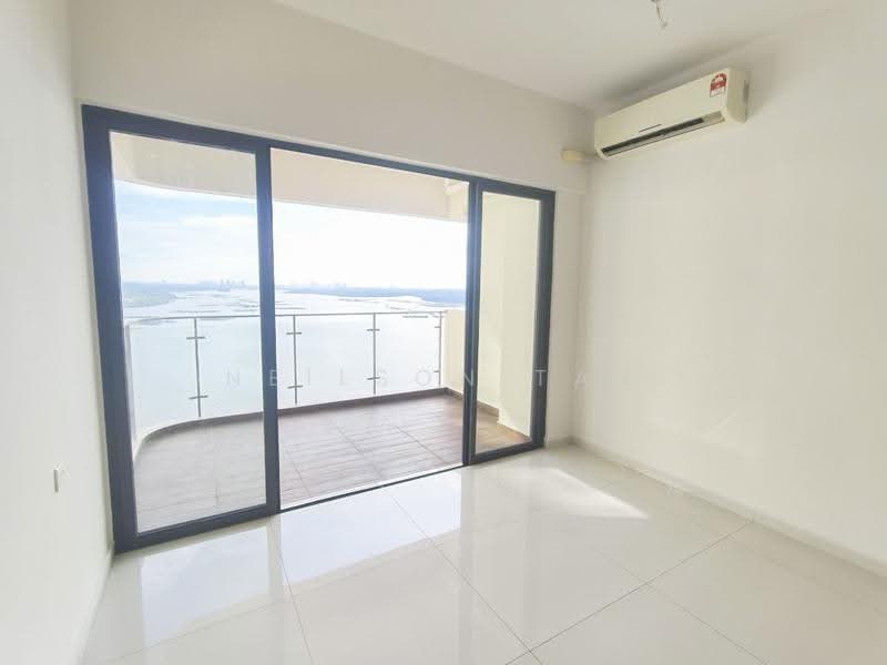 Condominium for Sale at Kings Bay @ Country Garden Danga Bay - Neilson Tan - Balcony - PropertyGuru.com.my