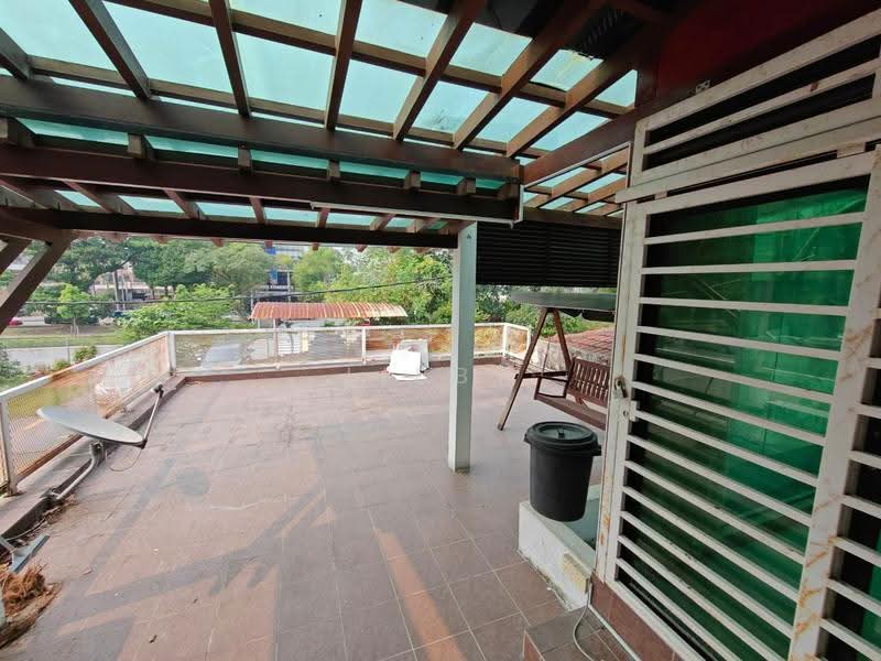 Rumah Teres 2-Tingkat untuk Dijual di Ulu Kelang (Kuala Lumpur) - Libby Tan - Balcony - PropertyGuru.com.my