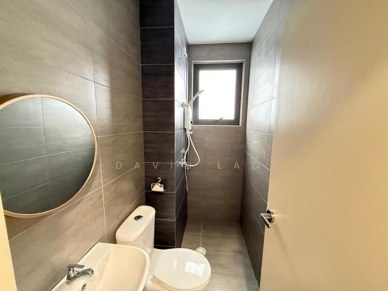 Kediaman Servis untuk Disewa di Nexus Taman Pertama - David Lao - Bathroom - PropertyGuru.com.my