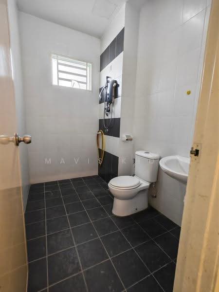Rumah Teres 3-Tingkat untuk Dijual di Taman Anston Indah (Bukit Mertajam) - Mavis Khor - Bathroom - PropertyGuru.com.my