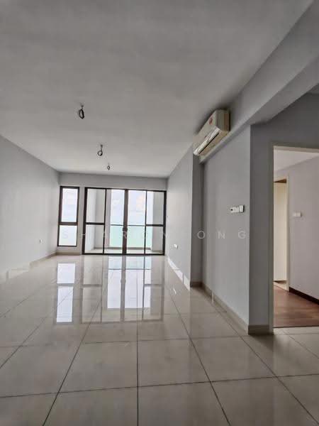 Kondominium untuk Dijual di The Marin at Ferringhi - Sharon Ong - Living Room - PropertyGuru.com.my