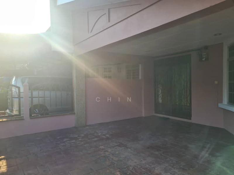 Rumah Teres 2-Tingkat untuk Dijual di Bukit Rahman Putra (Sungai Buloh) - Chin JL - Exterior - PropertyGuru.com.my