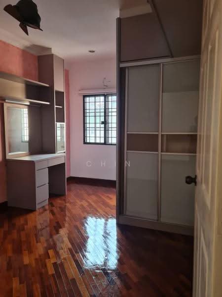 Rumah Teres 2-Tingkat untuk Dijual di Bukit Rahman Putra (Sungai Buloh) - Chin JL - Bedroom - PropertyGuru.com.my