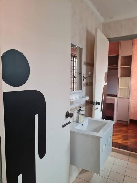 Rumah Teres 2-Tingkat untuk Dijual di Bukit Rahman Putra (Sungai Buloh) - Chin JL - Bathroom - PropertyGuru.com.my