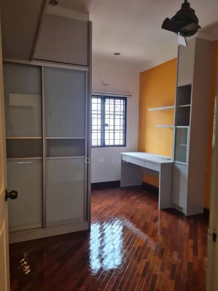 Rumah Teres 2-Tingkat untuk Dijual di Bukit Rahman Putra (Sungai Buloh) - Chin JL - Bedroom - PropertyGuru.com.my