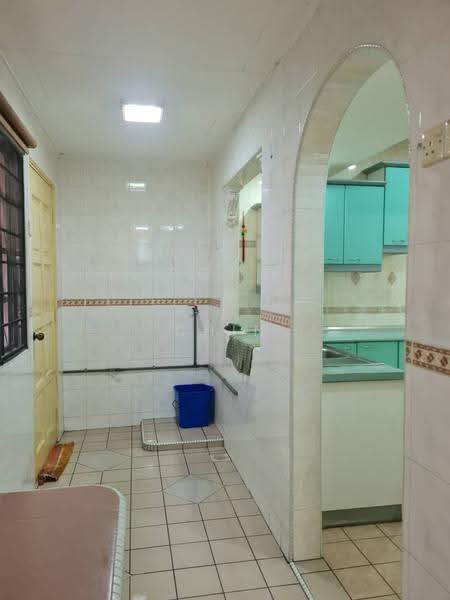 Rumah Teres 2-Tingkat untuk Dijual di Bukit Rahman Putra (Sungai Buloh) - Chin JL - Kitchen - PropertyGuru.com.my