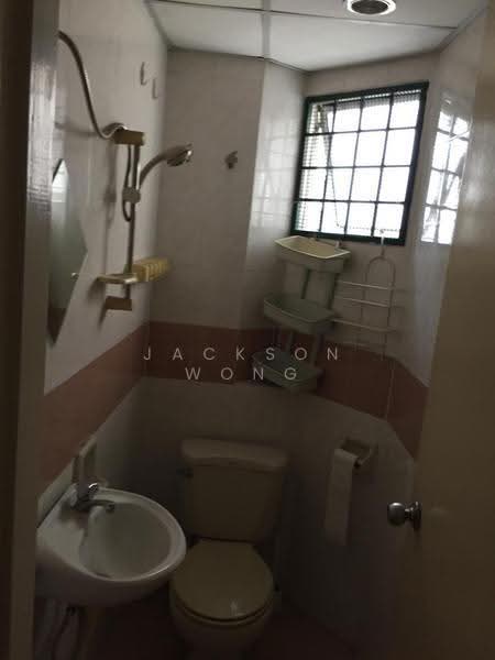 Kondominium untuk Disewa di La Vista Condominiums - Jackson Wong - Bathroom - PropertyGuru.com.my