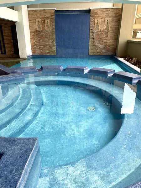 Pangsapuri untuk Dijual di Sri Kristal - Richard Oo - Pool - PropertyGuru.com.my